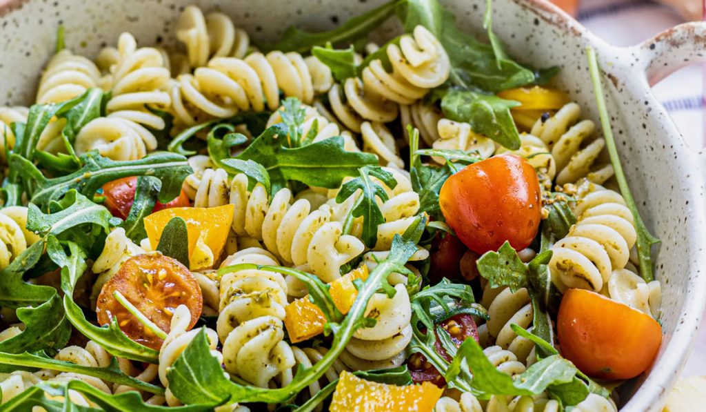 Jantar em 15 Minutos: 4 Receitas de Verão Ultrarrápidas com Ingredientes Frescos do Dona